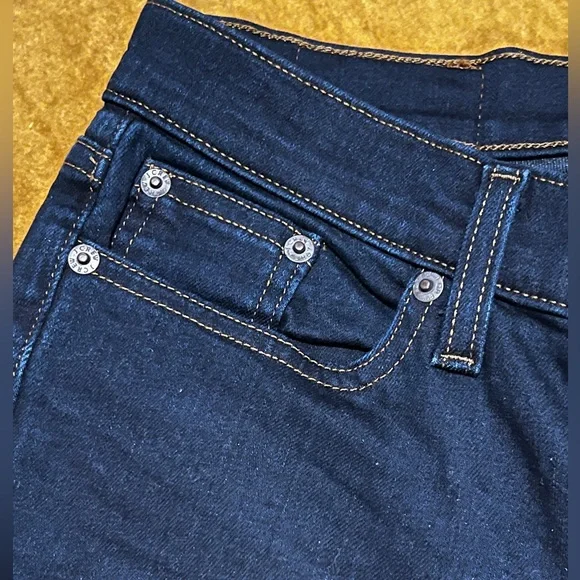 J. Crew Toothpick Jeans - 9" mid-rise Classic Rinse wash - NWT! - Picture 4 of 6